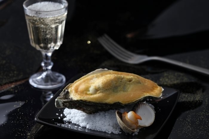 Oyster by Cocina Abierta